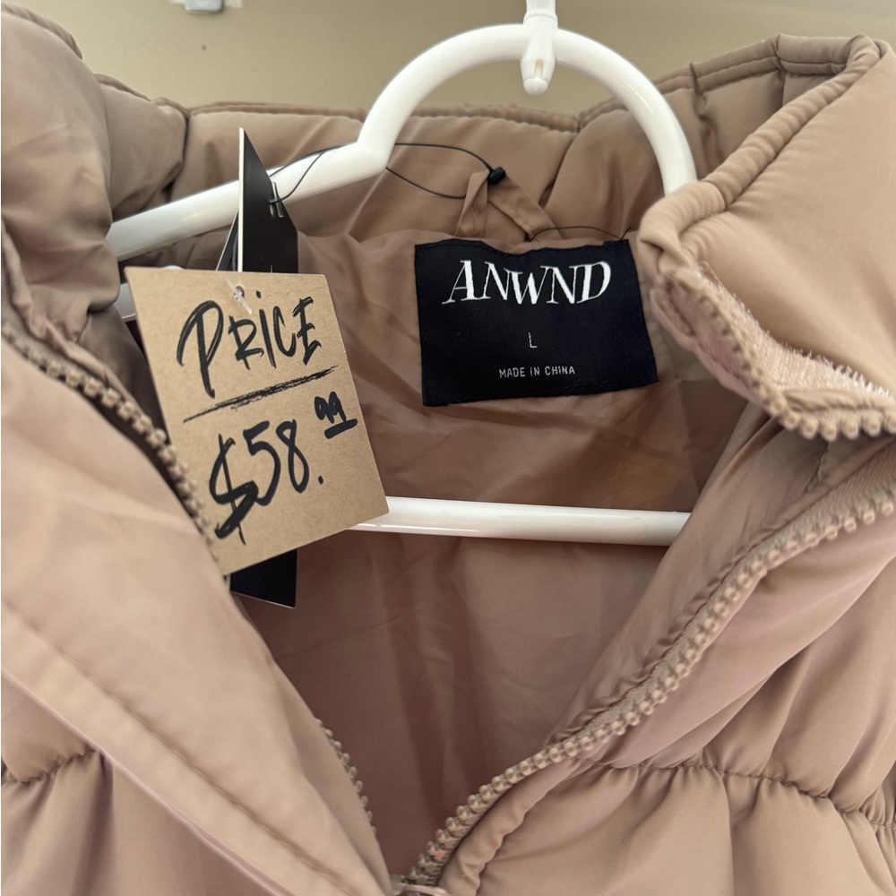 Women's Tan Puffer Cropped Jacket